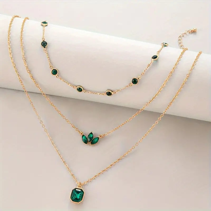 Patrick's Day Layered Necklace Green Artificial Gemstone Pendant Alloy Necklace Boho Elegant Style Neck Jewelry For Women